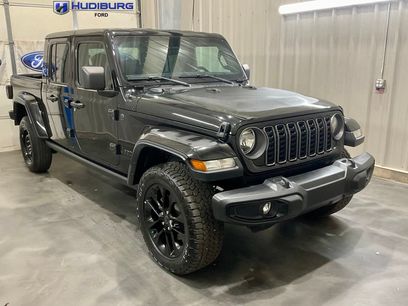 Used 2025 Jeep Gladiator Sport