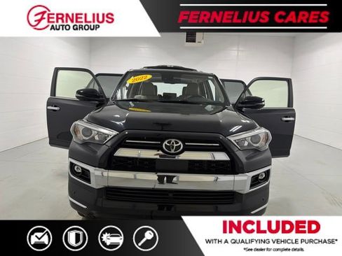 Used 2022 Toyota 4Runner Limited AWD/4WD image 11