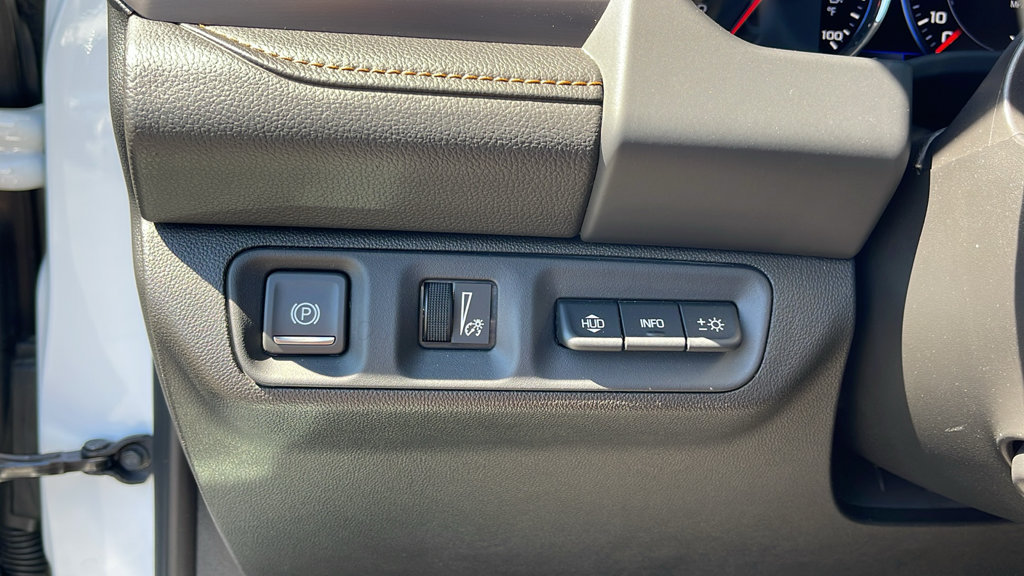 Used 2023 GMC Acadia AT4 w/ Technology Package AWD/4WD image 25