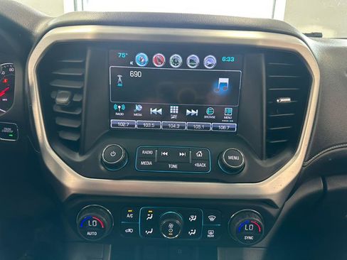 Used 2018 GMC Acadia SLT image 47