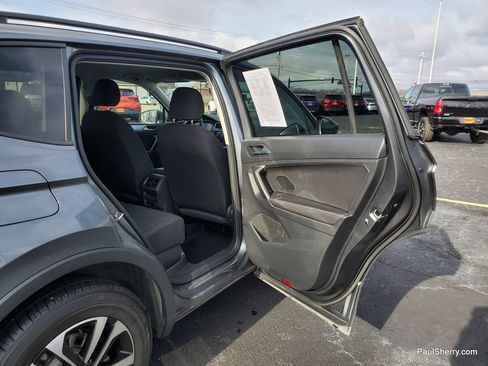 Used 2024 Volkswagen Tiguan S image 32