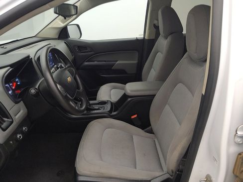 Used 2019 Chevrolet Colorado W/T w/ WT Convenience Package AWD/4WD image 17