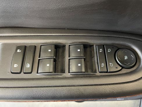 Used 2013 Chevrolet Traverse LTZ image 43