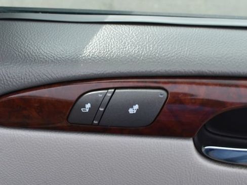 Used 2007 Buick Lucerne CXL FWD image 37