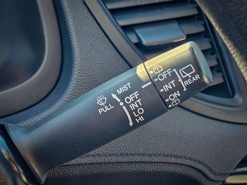 Used 2016 Honda CR-V SE image 16