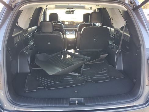 Used 2021 Hyundai Palisade Limited image 8