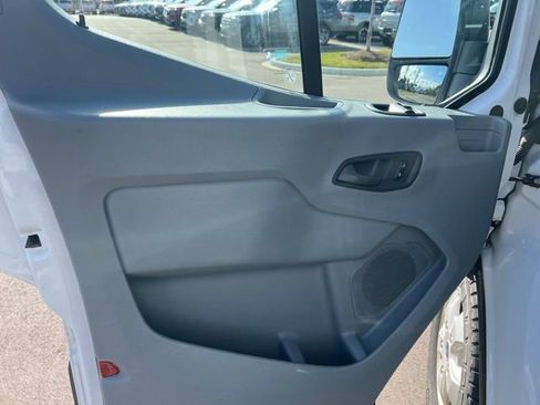 Used 2018 Ford Transit 350 XLT RWD image 19