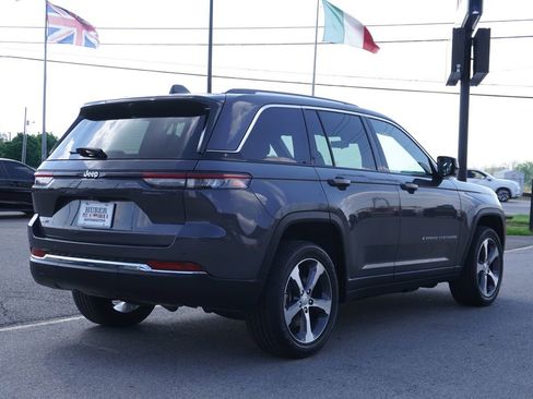Used 2022 Jeep Grand Cherokee Limited 4xe w/ Luxury Tech Group II AWD/4WD image 7