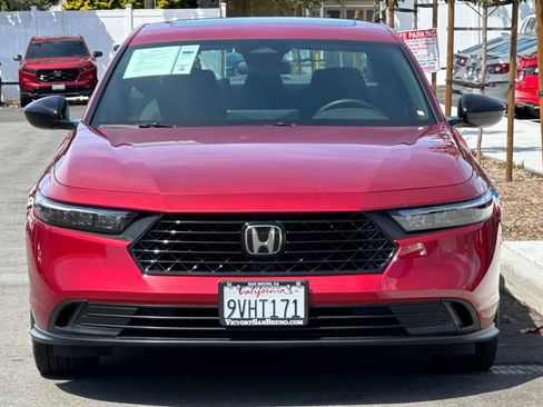 Certified 2025 Honda Accord Sport image 9