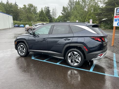 Certified 2025 Hyundai Tucson SEL AWD/4WD image 3