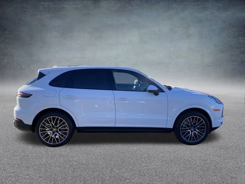 Used 2021 Porsche Cayenne AWD/4WD image 19