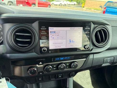 Used 2021 Toyota Tacoma SR AWD/4WD image 17