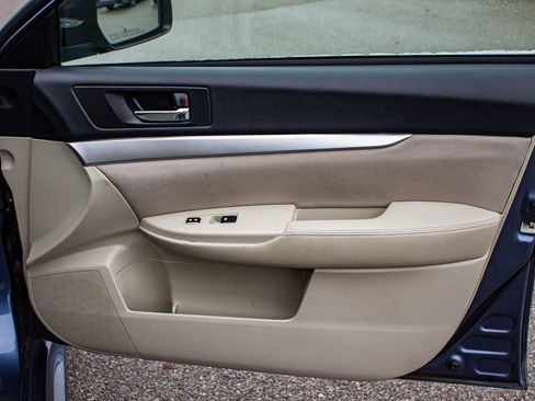 Used 2014 Subaru Legacy 2.5i image 20