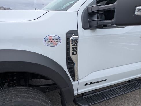 New 2026 Ford F450 XL RWD image 9