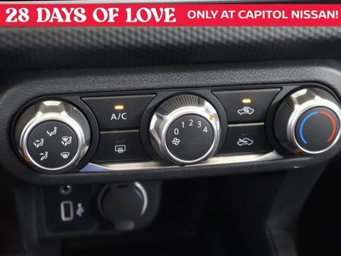 New 2025 Nissan Kicks Play S image 17