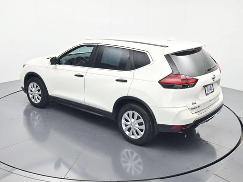 Used 2020 Nissan Rogue S FWD image 34