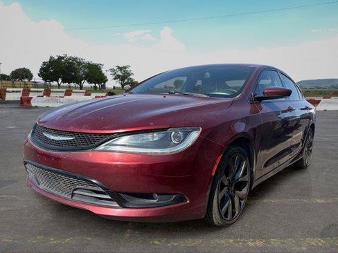 Used 2015 Chrysler 200 S w/ Navigation & Sound Group I FWD image 5