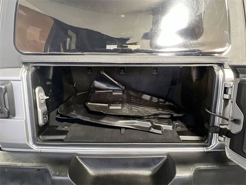 Used 2018 Jeep Wrangler Unlimited Sport S image 27