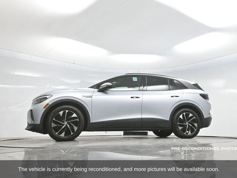 Used 2022 Volkswagen ID.4 Pro image 6