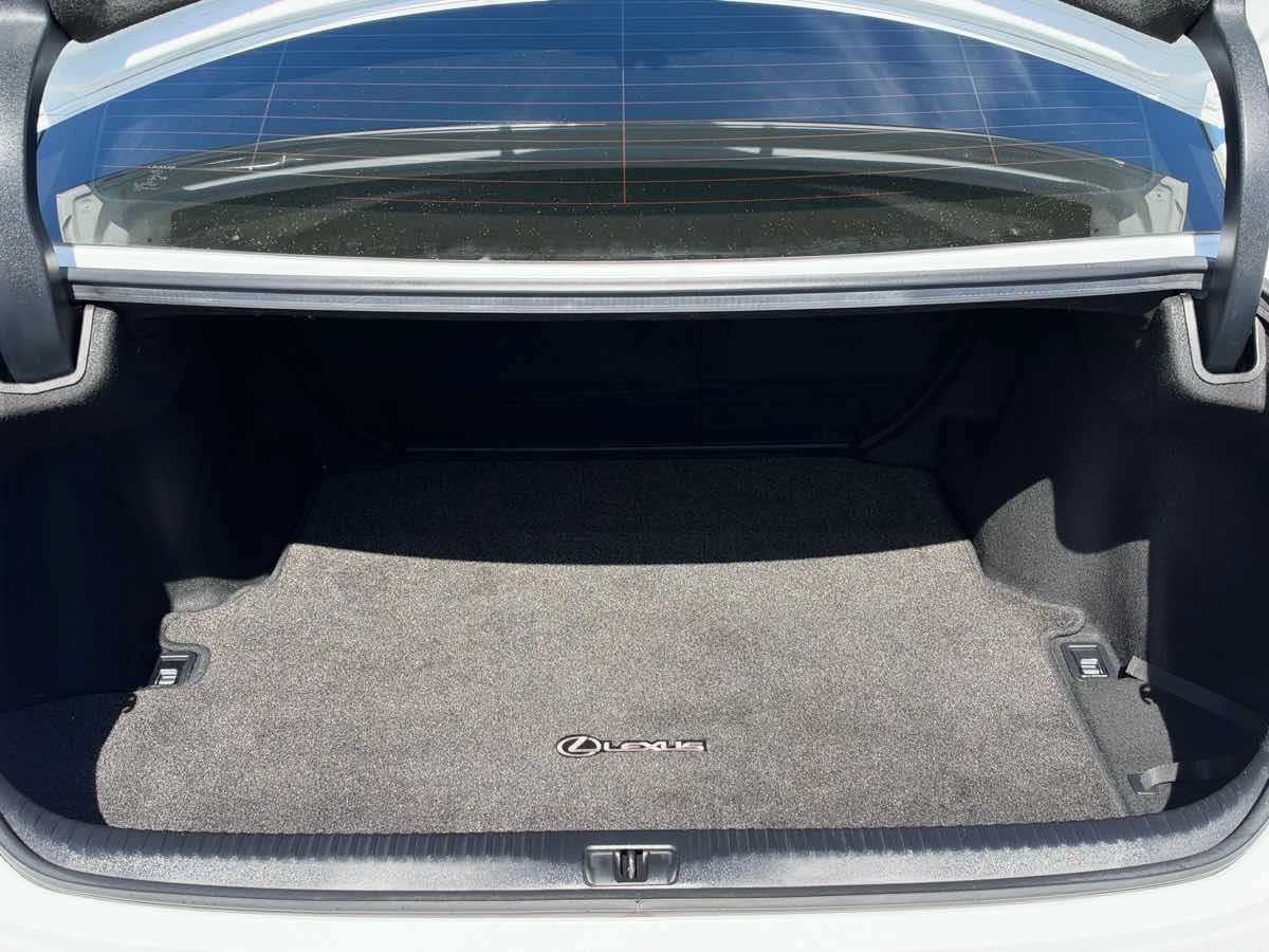 Used 2015 Lexus RC 350 w/ F Sport w/Summer Tires RWD image 10