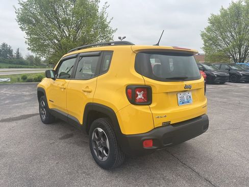 Used 2016 Jeep Renegade Sport w/ Power & Air Group AWD/4WD image 4