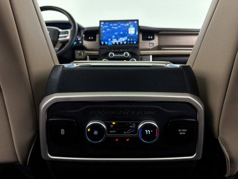 Used 2024 Ford Expedition Max Limited image 26