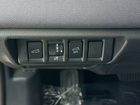 Used 2025 Subaru Outback Premium w/ Popular Package #1A AWD/4WD image 15