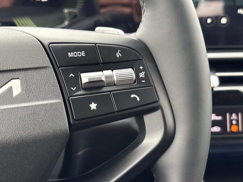 New 2026 Kia Sportage LX FWD image 23