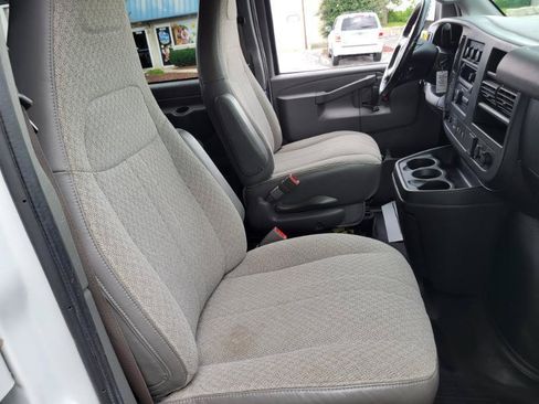 Used 2017 Chevrolet Express 2500 LS RWD image 31