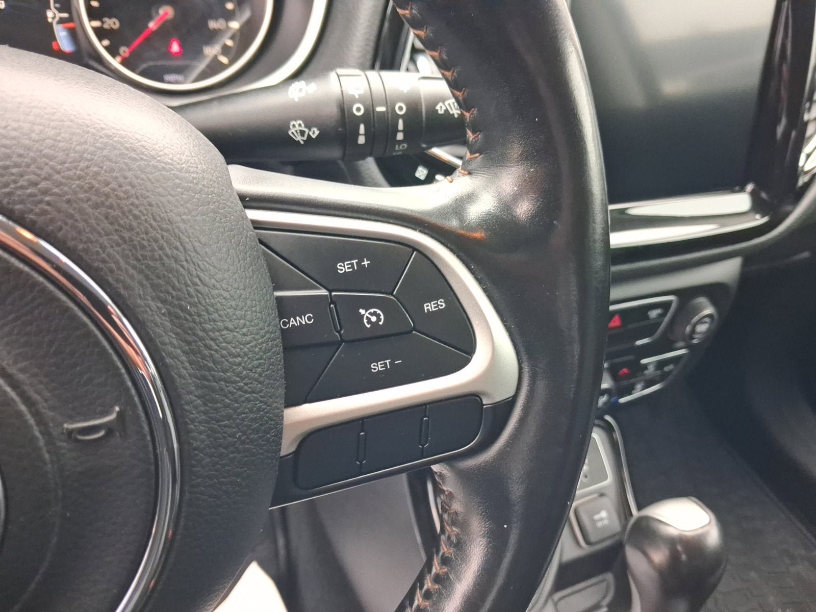 Used 2019 Jeep Compass Limited AWD/4WD image 19
