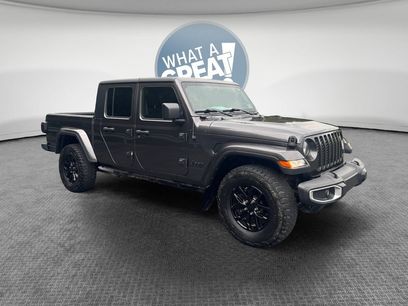 Used 2021 Jeep Gladiator Sport