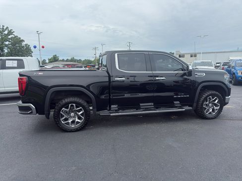 Used 2025 GMC Sierra 1500 SLT w/ SLT Premium Plus Package AWD/4WD image 4