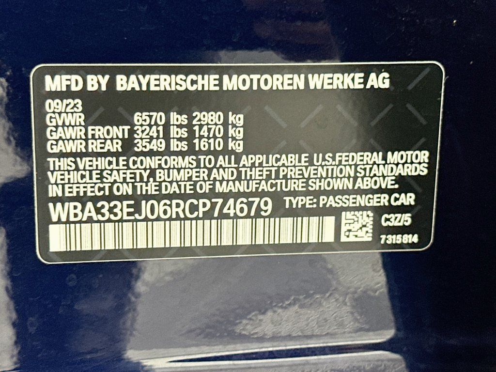 Certified 2024 BMW 760i xDrive AWD/4WD image 32