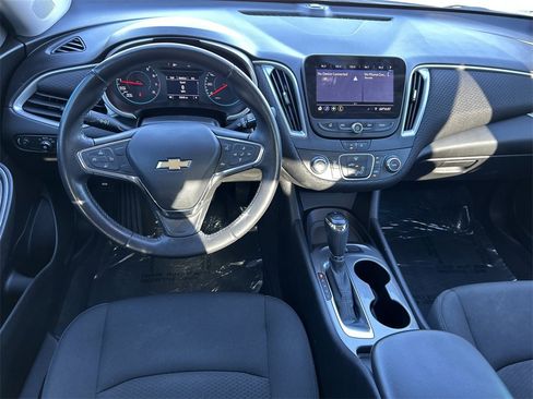 Used 2020 Chevrolet Malibu RS image 17