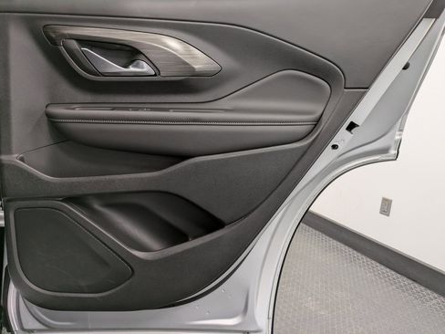 Used 2022 GMC Terrain SLE w/ Driver Convenience Package image 25