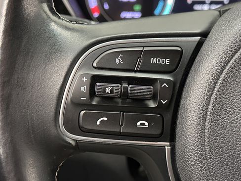 Used 2022 Kia Niro EX w/ Cold Weather Package image 19