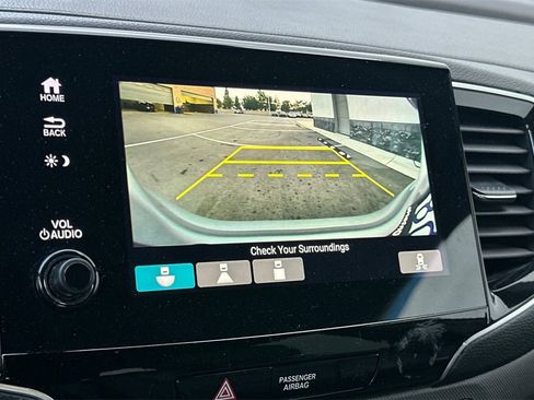 Used 2022 Honda Pilot TrailSport image 23