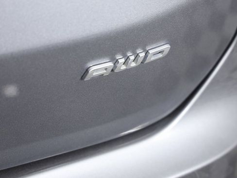 Used 2024 Ford Edge Titanium image 8