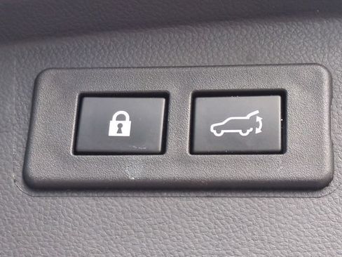 Used 2023 Subaru Outback Touring AWD/4WD image 15