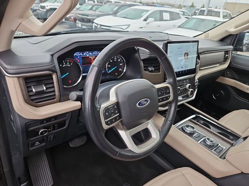 Used 2024 Ford Expedition Max Limited image 12