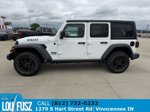 Used 2021 Jeep Wrangler Unlimited Sport AWD/4WD image 4