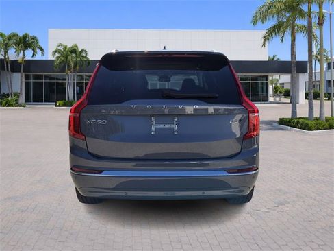 Certified 2023 Volvo XC90 B6 Plus image 6