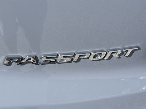 Used 2023 Honda Passport Elite image 11