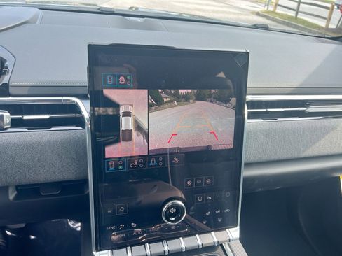 New 2026 GMC Sierra EV Elevation image 17