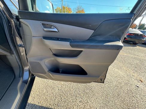 Used 2011 Honda Odyssey EX image 43