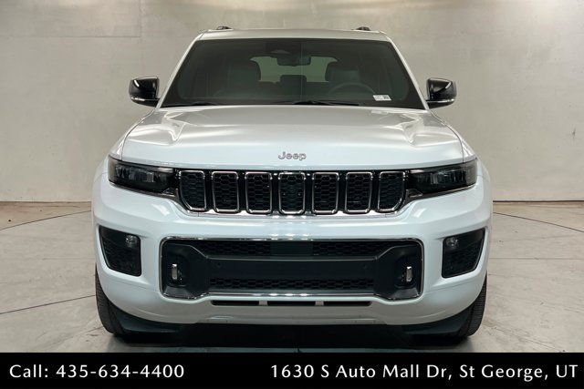 Used 2024 Jeep Grand Cherokee Overland w/ Luxury Tech Group IV AWD/4WD image 8