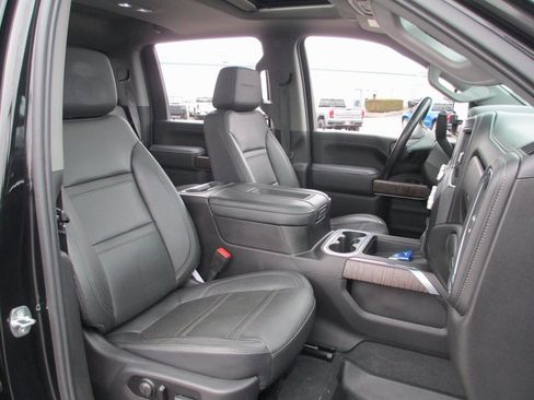 Certified 2021 GMC Sierra 2500 Denali w/ Denali Black Diamond Edition image 24