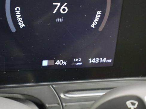 Used 2024 Hyundai Kona SE FWD image 35