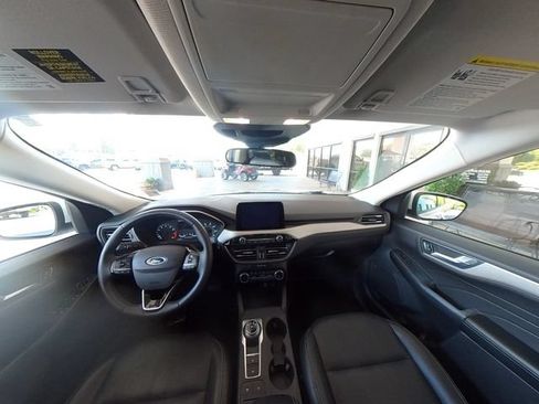 Used 2022 Ford Escape SEL FWD image 31