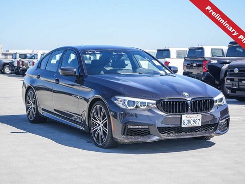 Used 2019 BMW 540i w/ M Sport Package RWD image 3